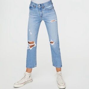 Levi’s Premium Denim Wedgie Straight Distressed Jeans size 26